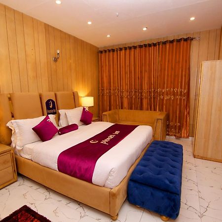 Premier Inn Johar Town Lahore Buitenkant foto