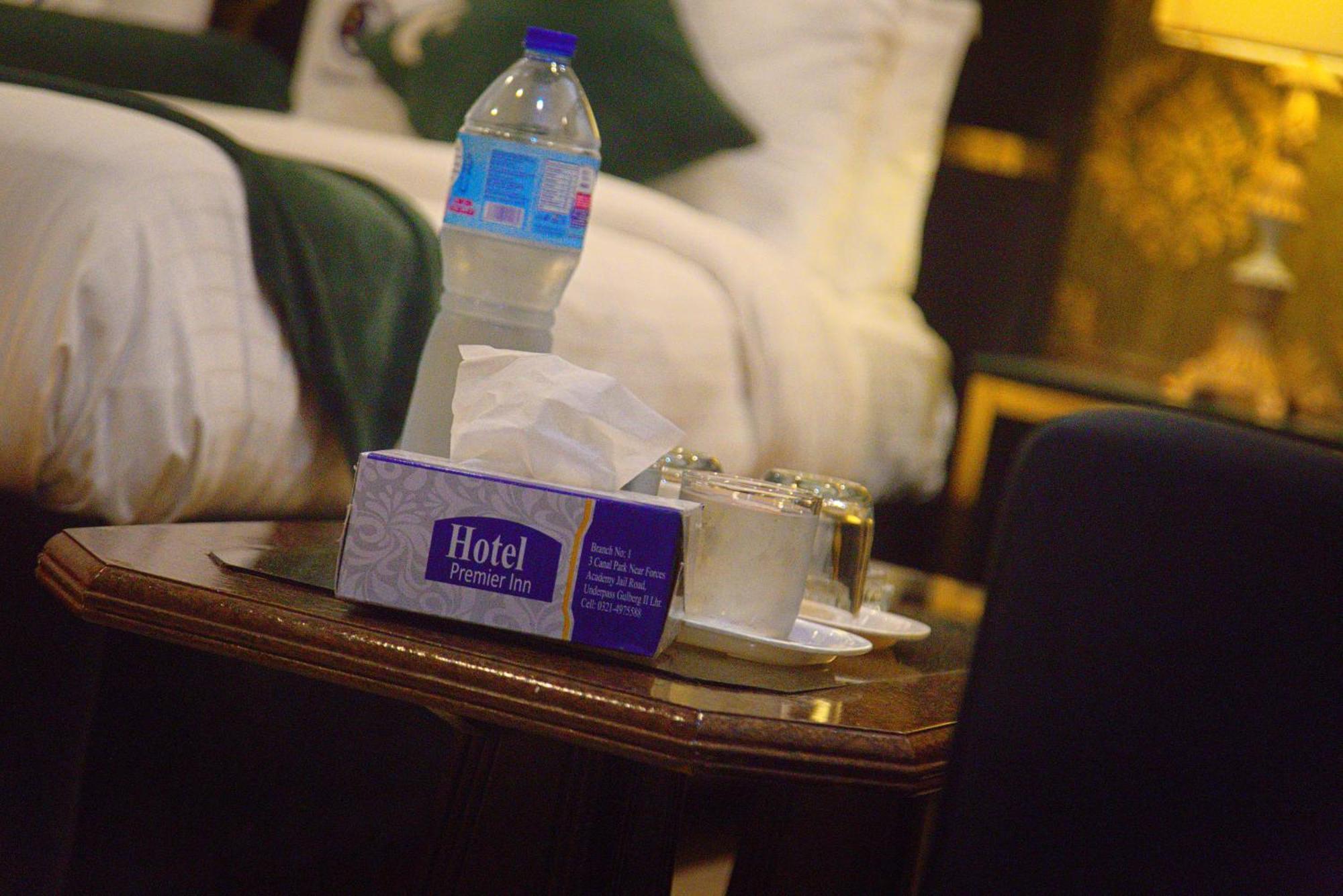Premier Inn Johar Town Lahore Buitenkant foto