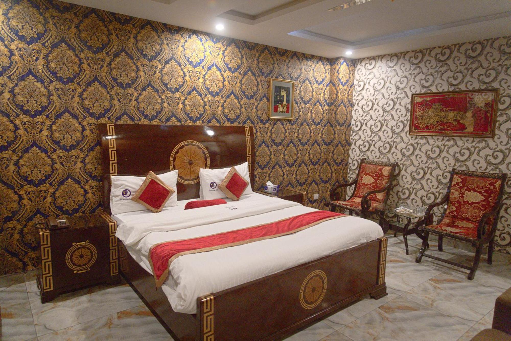 Premier Inn Johar Town Lahore Buitenkant foto