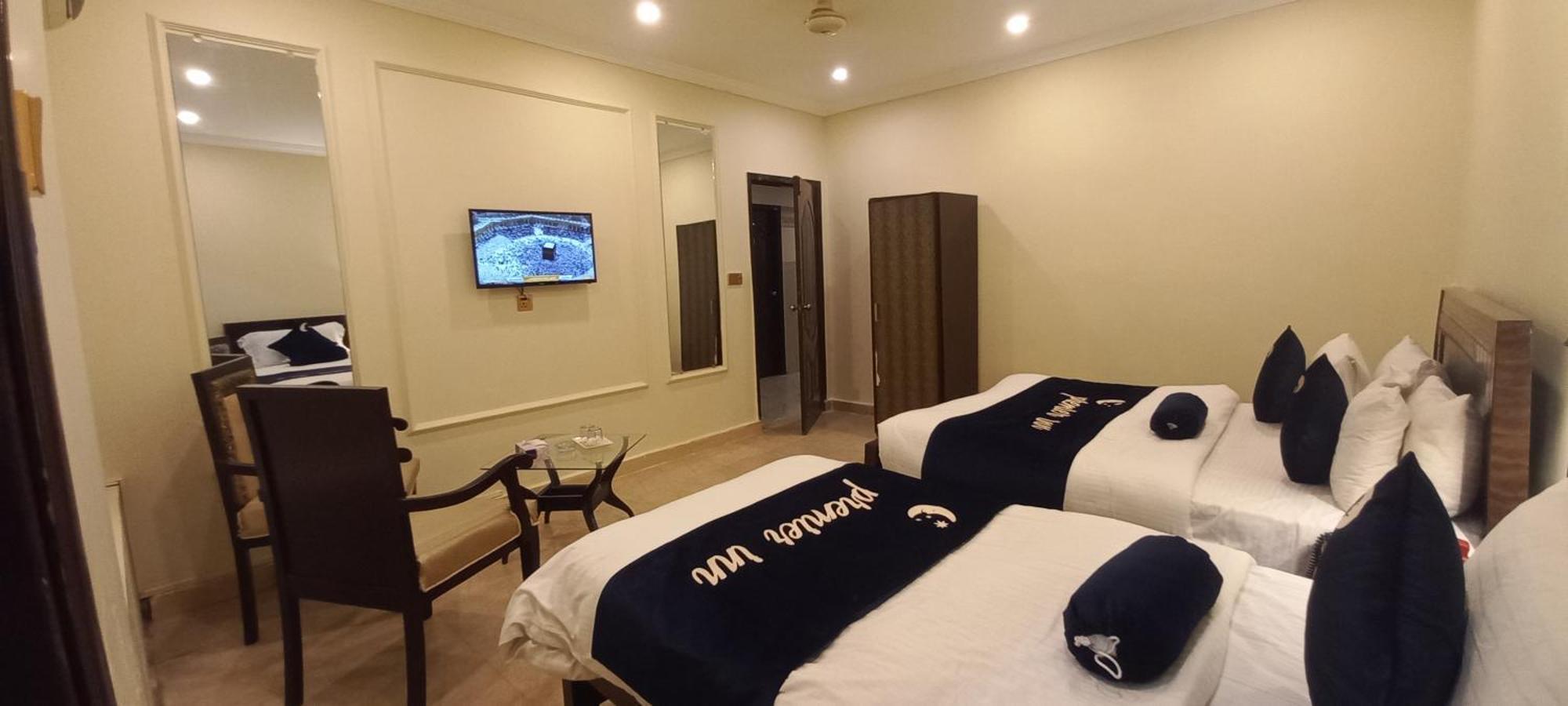 Premier Inn Johar Town Lahore Buitenkant foto