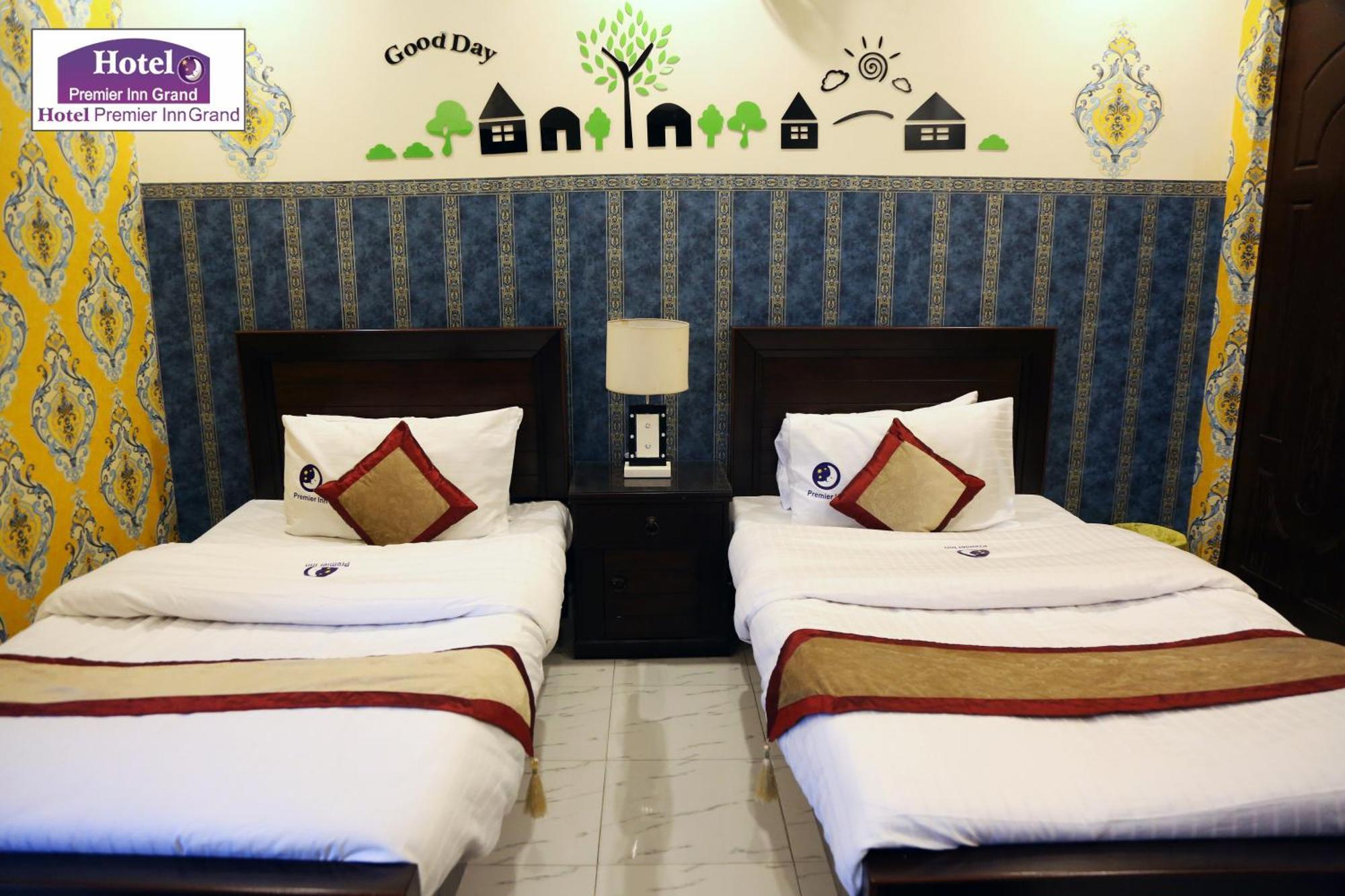 Premier Inn Johar Town Lahore Buitenkant foto