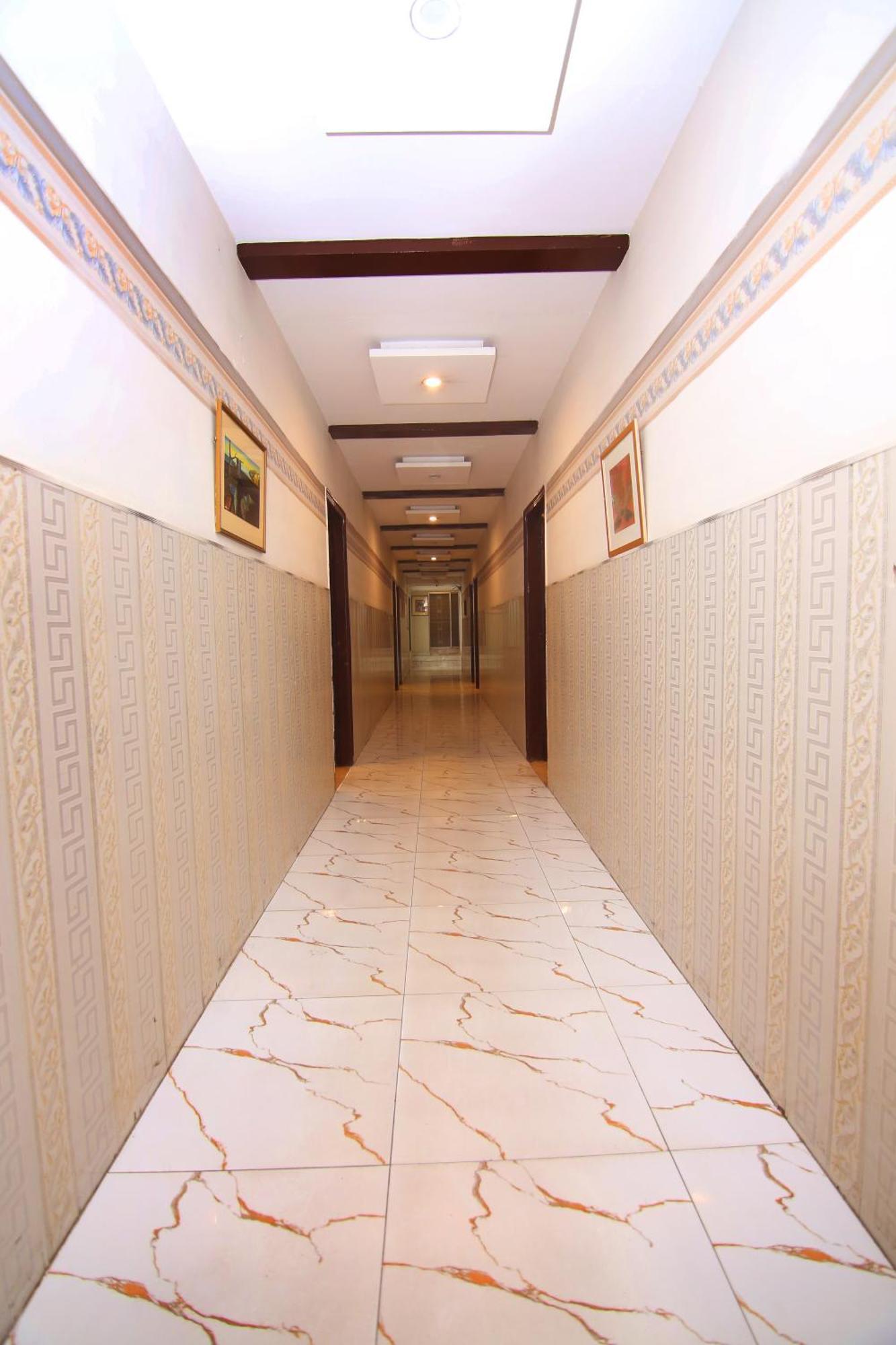 Premier Inn Johar Town Lahore Buitenkant foto