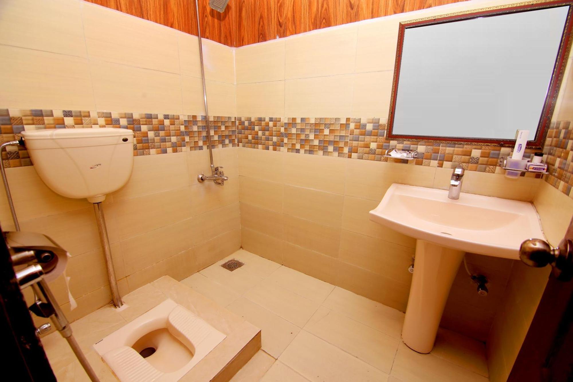 Premier Inn Johar Town Lahore Buitenkant foto