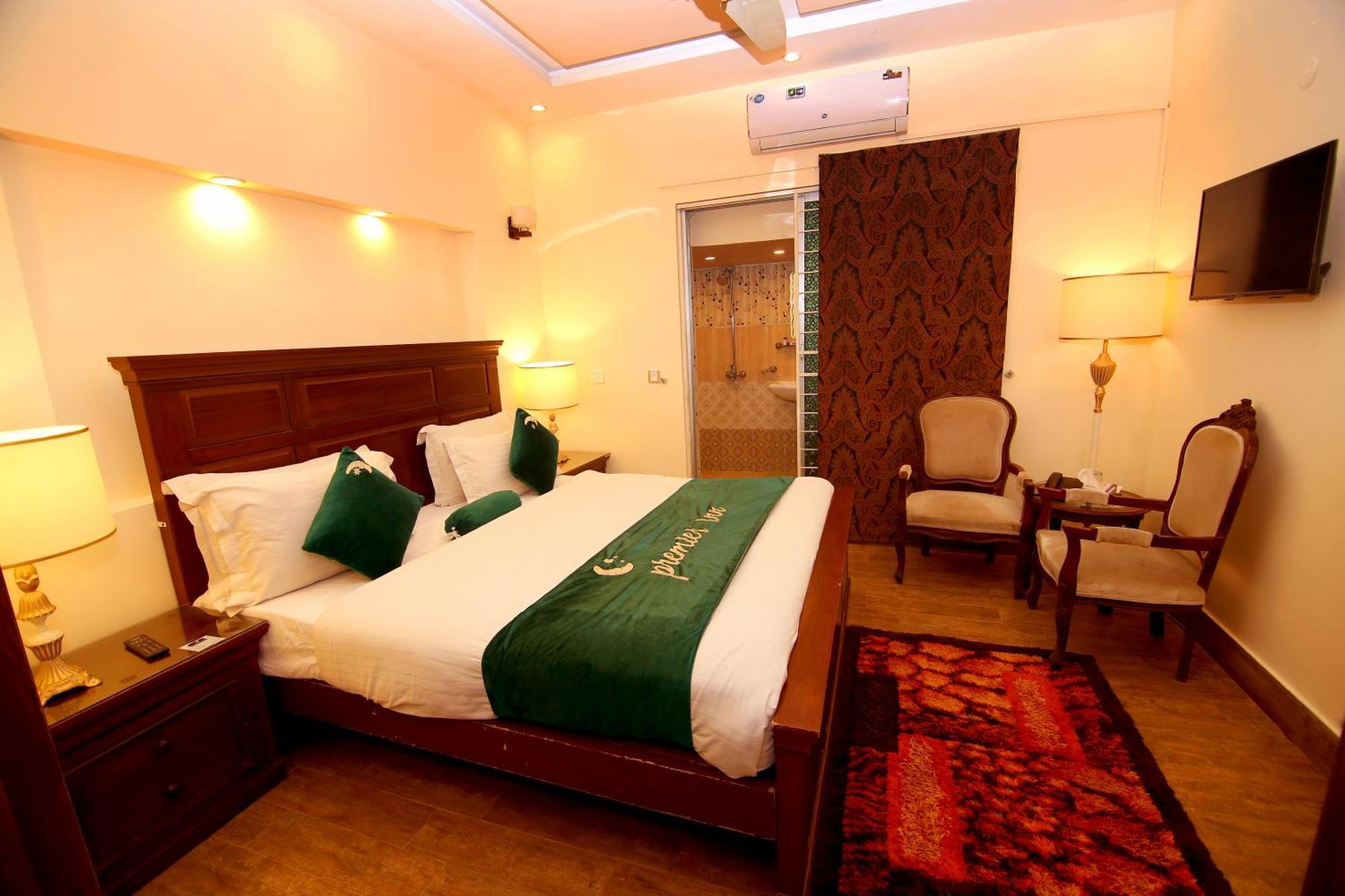 Premier Inn Johar Town Lahore Buitenkant foto